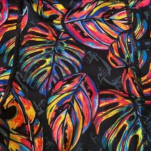 Electric palm print workout leggings